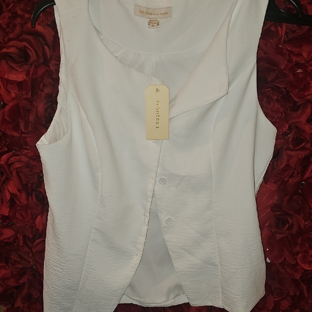 Monteau Los Angeles NWT White Sleeveless Vest Size Xlarge